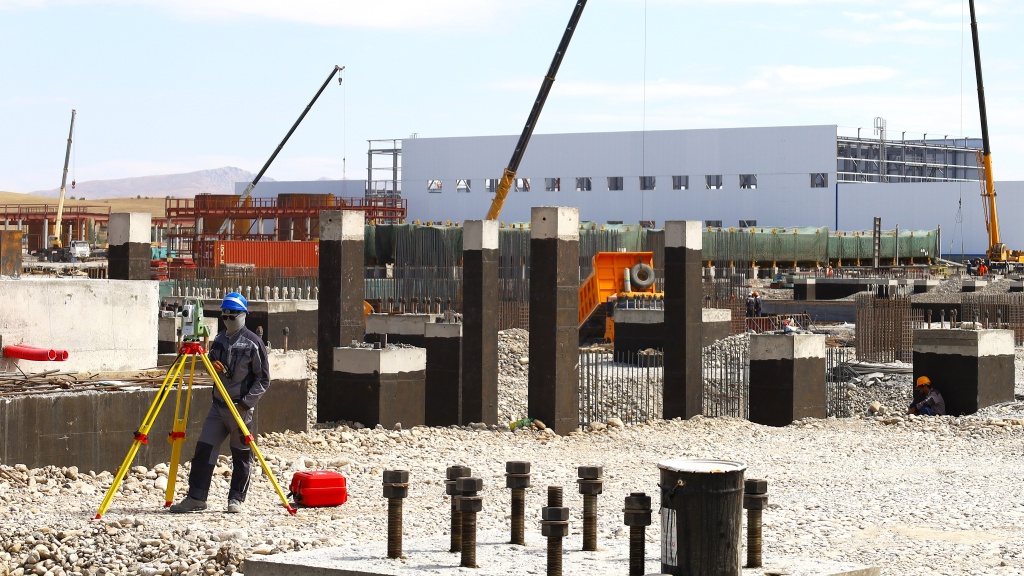 Строительная площадка парогазовой электростанции в Туркестанской области.JPG