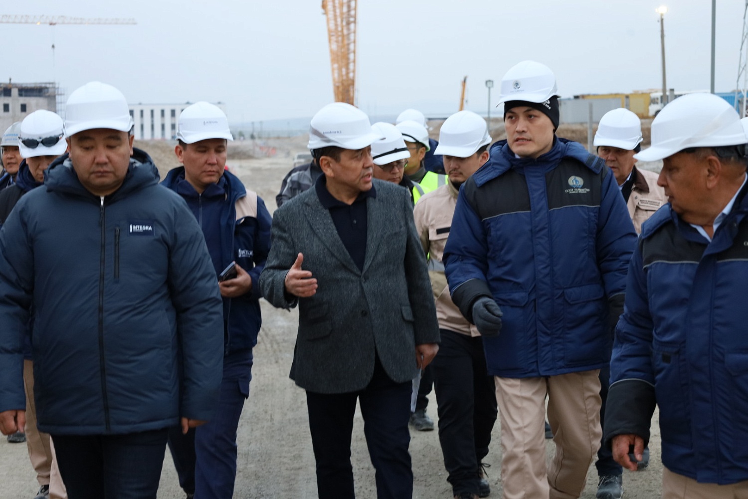 Мәулен Айманбетов «Түркістан БГҚ» құрылысының барысымен танысты