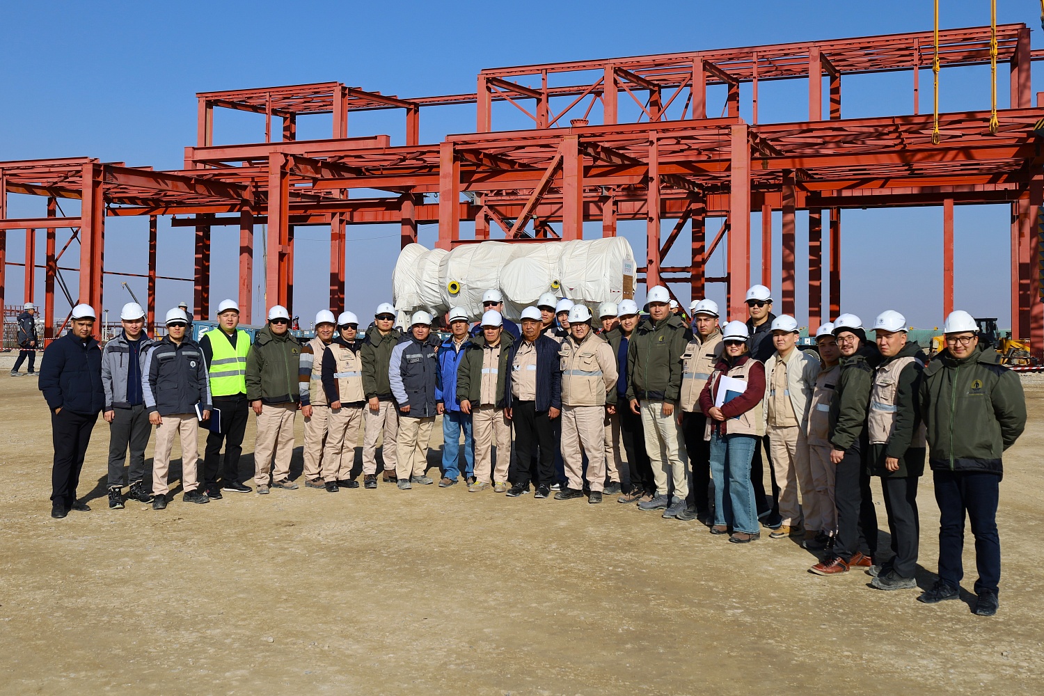 The first gas turbine has been installed in the main building of CCGT Turkistan
