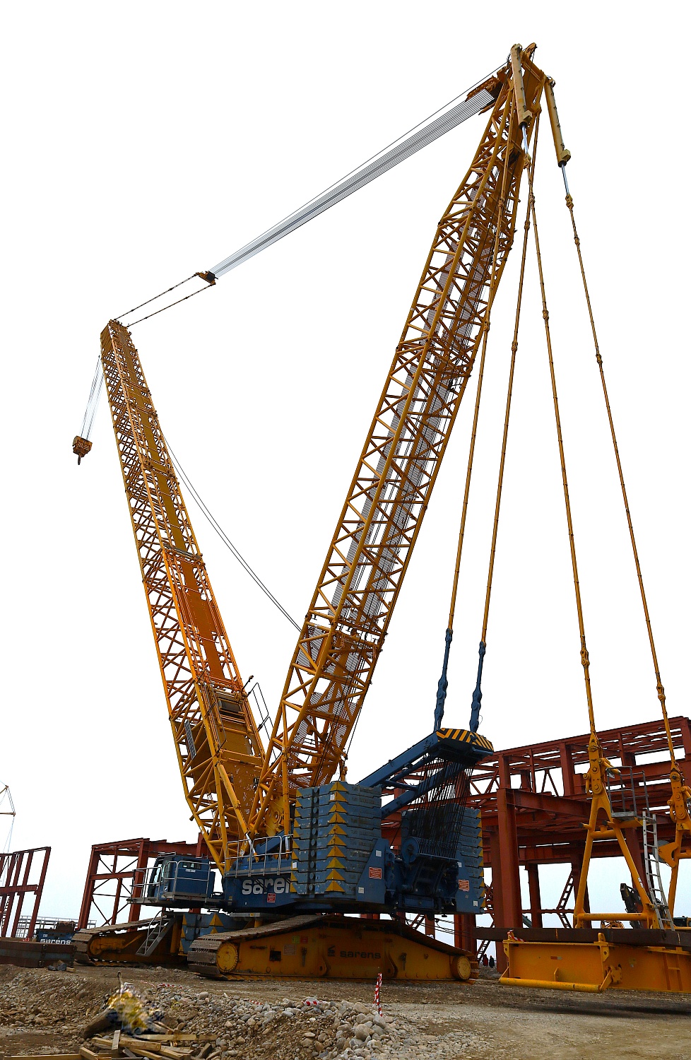 The first gas turbine has been installed in the main building of CCGT Turkistan