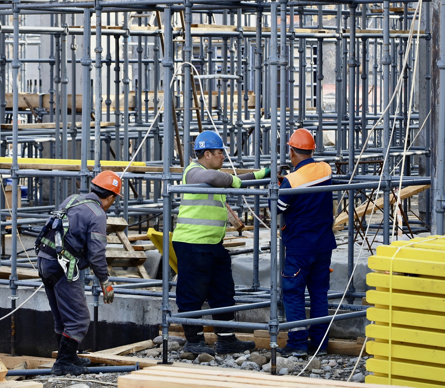 Контроль критического пути: руководство ПГУ Туркестан проверило ход работ