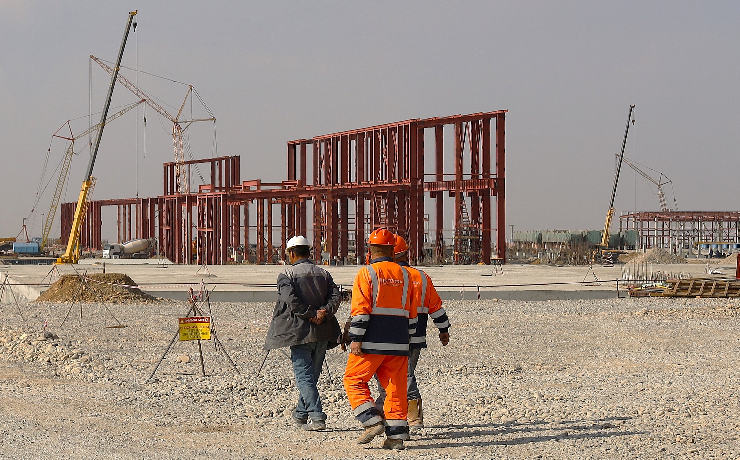 District Governor of Sairam Visited the Construction Site of CCGT Turkistan LLP